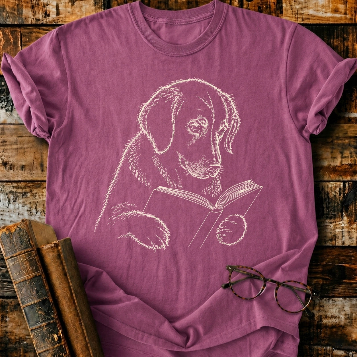 Golden Retriever Reading T-Shirt