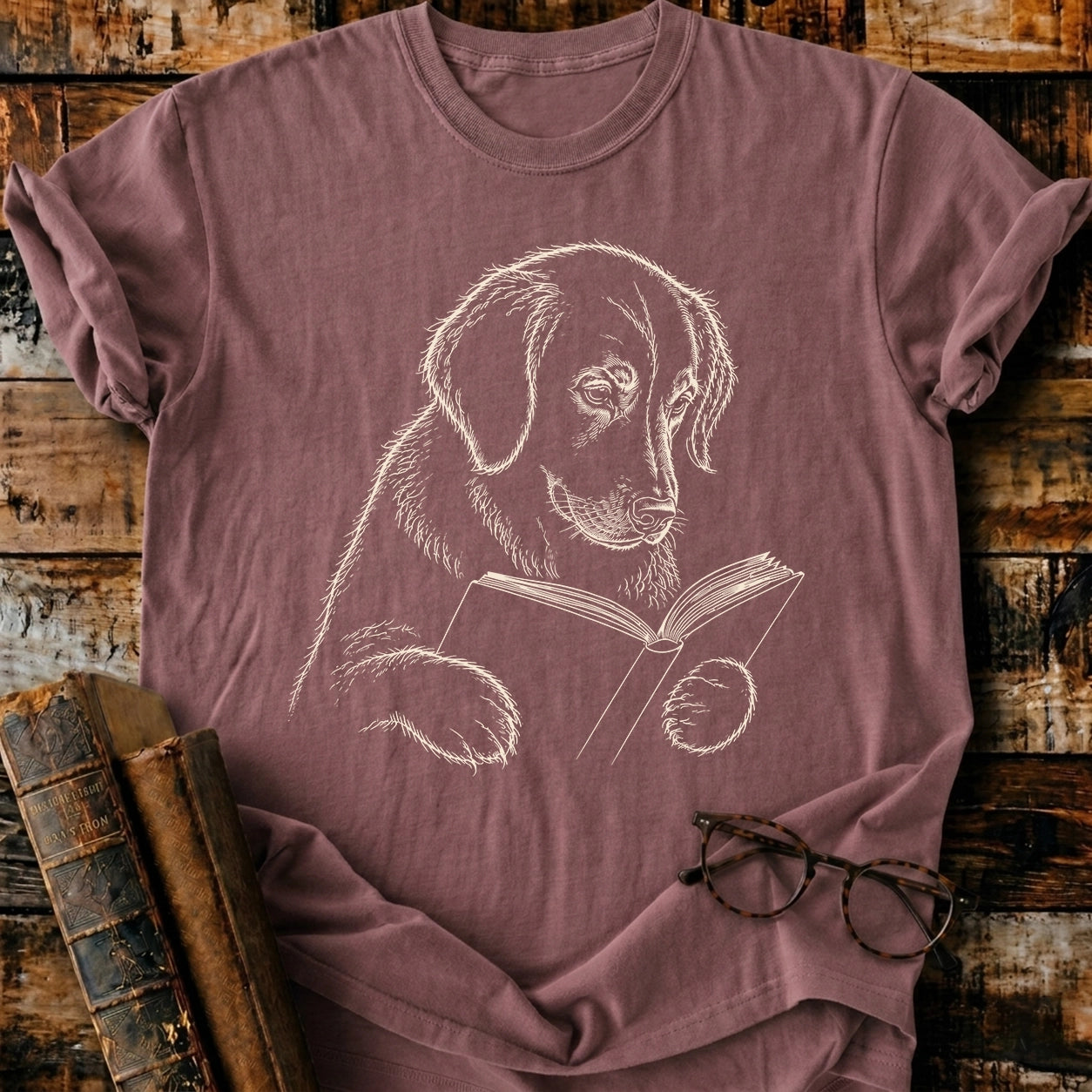 Golden Retriever Reading T-Shirt