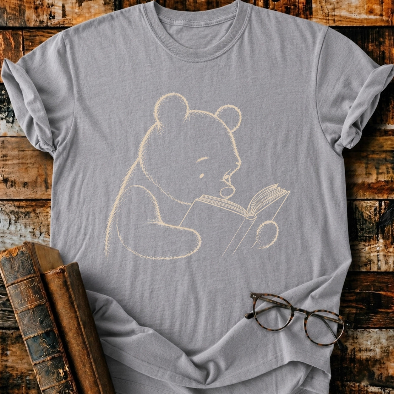 Classic Pooh 1926 Reading T-Shirt
