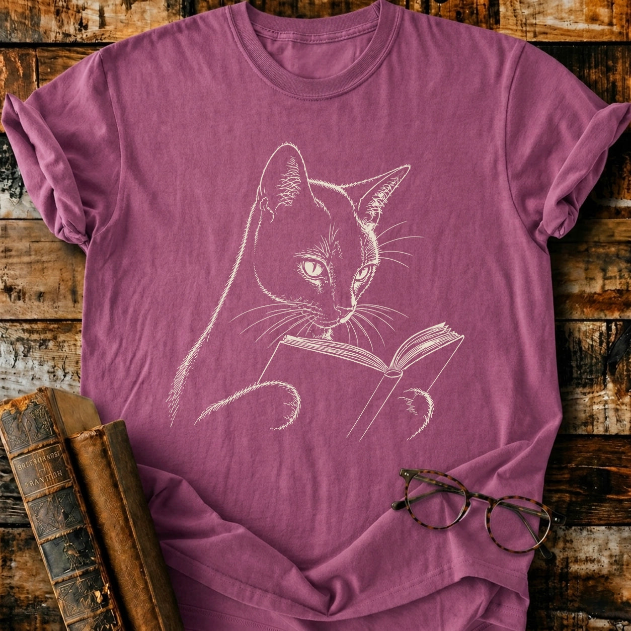 Siamese Cat Reading T-Shirt