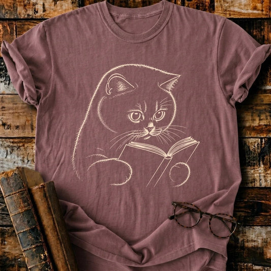 British Shorthair Reading T-Shirt - BookMuseClub