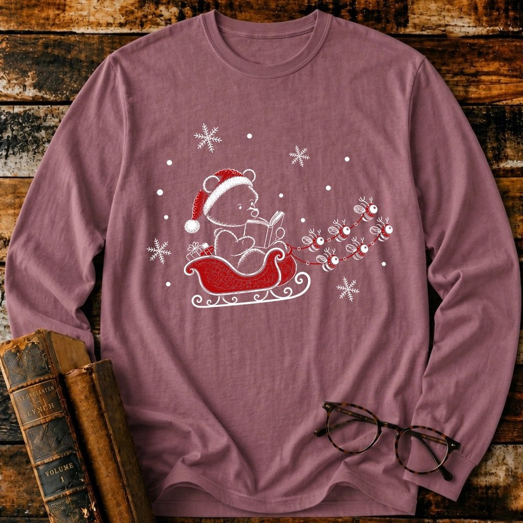 Classic Pooh Santan Reading Long Sleeve T-Shirt - BookMuseClub