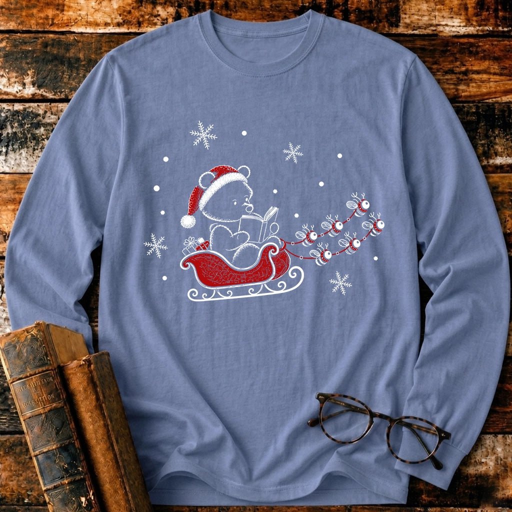 Classic Pooh Santan Reading Long Sleeve T-Shirt - BookMuseClub